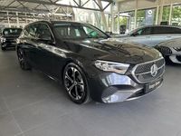 Gebraucht Mercedes E220 Avantgarde 197 PS (144 kW) 2024 Grau Limousine