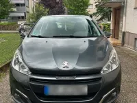 Gebraucht Peugeot 208 82 PS (60 kW) 2016 Grau Kleinwagen