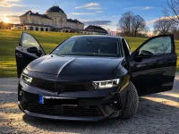 Używany Opel Astra 181 KM (133 kW) 2023 Czarny Sedan/Limuzyna