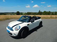 Gebraucht Mini Cooper D Cabriolet 112 PS (82 kW) 2011 Weiß Cabrio