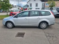 Gebraucht Ford Focus Ambiente 101 PS (74 kW) 2007 Silber Limousine