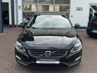 Gebraucht Volvo V60 Business Edition 163 PS (119 kW) 2015 Schwarz Kombi