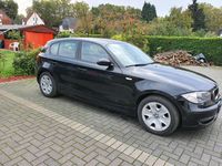 Gebraucht BMW 116 122 PS (89 kW) 2009 Schwarz Kleinwagen