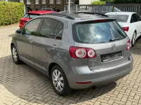 Gebraucht VW Golf VI Team 105 PS (77 kW) 2010 Grau Kleinwagen