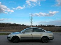 Gebraucht VW Passat 102 PS (75 kW) 2004 Grau Limousine