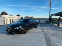 Gebraucht Mercedes E63 AMG AMG 557 PS (409 kW) 2013 Schwarz Limousine