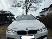 Gebraucht BMW 318 143 PS (105 kW) 2013 Weiß Limousine