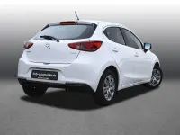 Gebraucht Mazda 2 Prime-Line 75 PS (55 kW) 2022 Arctic white Kleinwagen