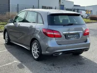 Gebraucht Mercedes B200 AMG line 156 PS (114 kW) 2017 Grau Kleinwagen