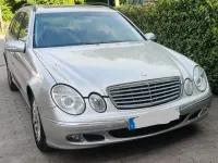Gebraucht Mercedes E220 Elegance 150 PS (110 kW) 2003 Silber Limousine