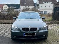 Gebraucht BMW 523 177 PS (130 kW) 2005 Grau Limousine