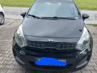 Gebraucht Kia Rio Edition 7 86 PS (63 kW) 2014 Schwarz Limousine