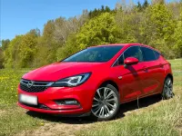 Gebraucht Opel Astra Innovation 200 PS (147 kW) 2016 Rot Limousine