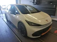 Gebraucht Cupra Born 150 kW (204 PS) 2023 Eisweiß Kleinwagen
