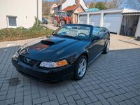Second-hand Ford Mustang 265 CP (194 kW) 2000 Negru Cabrio