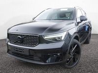Neu Volvo XC40 Plus 163 PS (119 kW) 2025 Onyx schwarz SUV
