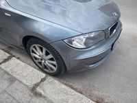 Gebraucht BMW 118 2011 Grau Kleinwagen