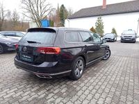Gebraucht VW Passat Highline 150 PS (110 kW) 2019 Blau Kombi
