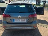 Gebraucht VW Golf VII 118 PS (86 kW) 2019 Grau Kombi