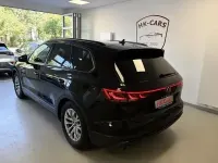 Gebraucht VW Touareg 231 PS (169 kW) 2024 Mythos black SUV