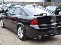 Gebraucht Opel Vectra GTS 211 PS (155 kW) 2003 Saphirschwarz mi2 Limousine