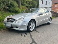 Gebraucht Mercedes C180 143 PS (105 kW) 2004 Silber Coupé