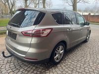 Gebraucht Ford S-MAX Titanium 150 PS (110 kW) 2017 Beige Van / Kleinbus