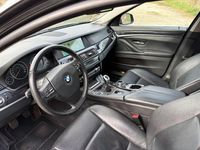 Gebraucht BMW 520 184 PS (135 kW) 2012 Schwarz Kombi