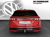 Gebraucht VW Passat Elegance 150 PS (110 kW) 2024 Chilirot Kombi