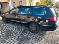 Gebraucht VW Passat 140 PS (102 kW) 2008 Schwarz Kombi
