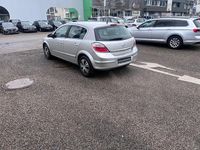 Gebraucht Opel Astra Edition 105 PS (77 kW) 2005 Silber Limousine
