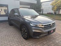 Gebraucht VW Touareg 231 PS (169 kW) 2021 Grau SUV