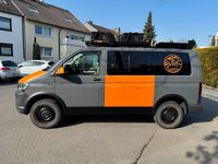 Gebraucht VW Transporter 150 PS (110 kW) 2016 Grau Van