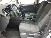Gebraucht VW Touran Comfortline 122 PS (89 kW) 2021 Uranograu Van / Kleinbus