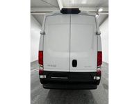 Second-hand Iveco Daily 156 CP (114 kW) 2023 Alb Van