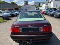Używany Audi 80 90 KM (66 kW) 1992 Czerwony Sedan/Limuzyna