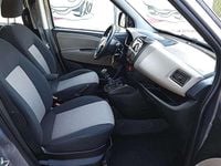 Gebraucht Opel Combo Selection 105 PS (77 kW) 2012 Grau Van / Kleinbus