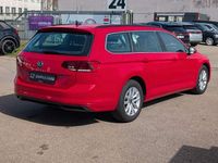 Second-hand VW Passat Business 122 CP (89 kW) 2023 Roșu Break
