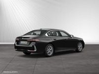 Gebraucht BMW 520 208 PS (152 kW) 2025 Saphirschwarz metallic Limousine