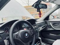 Gebraucht BMW 330 231 PS (169 kW) 2006 Blau Limousine