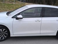 Gebraucht VW Golf VIII Active 150 PS (110 kW) 2022 Weiß Limousine