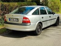 Gebraucht Opel Vectra 101 PS (74 kW) 1997 Silber Limousine