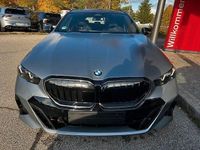 Gebraucht BMW 520 Performance 197 PS (144 kW) 2025 Grau Limousine