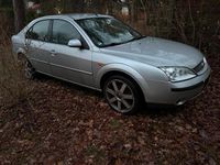 Gebraucht Ford Mondeo 115 PS (84 kW) 2005 Silber Limousine
