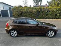 Gebraucht BMW 116 122 PS (89 kW) 2011 Braun Kleinwagen
