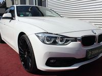 Gebraucht BMW 330 Advantage 258 PS (189 kW) 2015 Weiß Limousine