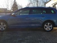 Gebraucht VW Golf VII Highline 150 PS (110 kW) 2016 Blau Kombi