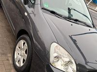 Gebraucht Kia Carens 144 PS (105 kW) 2008 Schwarz Van / Kleinbus