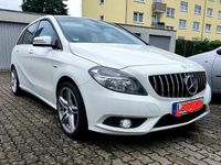 Gebraucht Mercedes B180 122 PS (89 kW) 2011 Weiß Van / Kleinbus