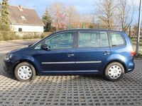 Gebraucht VW Touran Trendline 105 PS (77 kW) 2012 Blau Van / Kleinbus
